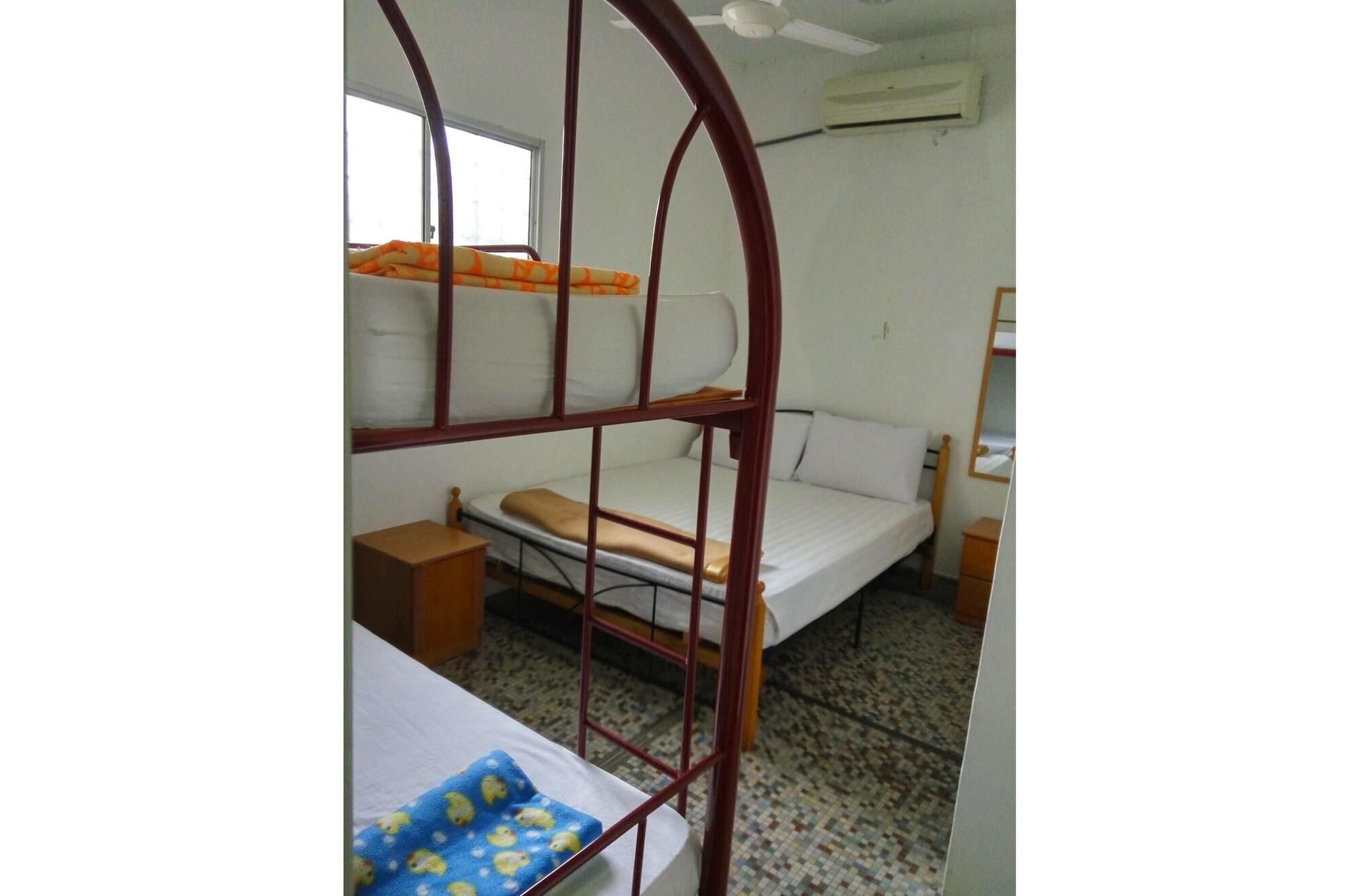 Discovery Youth Hostel Malacca Ngoại thất bức ảnh